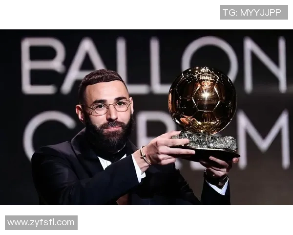 球星绯闻荣获月度最佳球员,实至名归 球星绯闻荣获月度最佳球员,实至名归