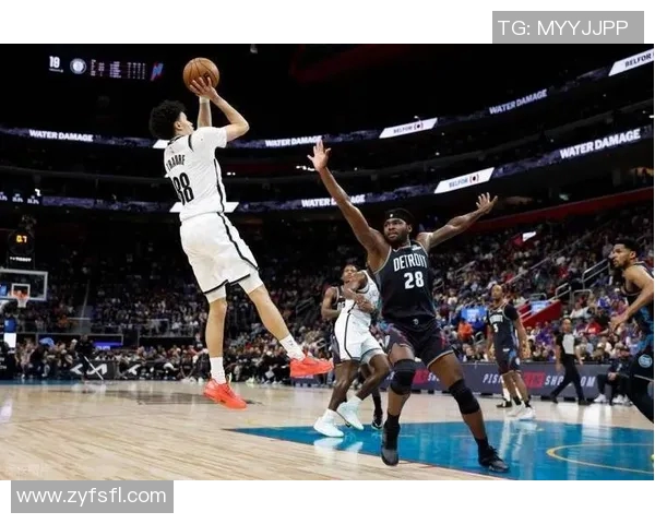 篮网这一争议性行为引发球迷热议 球场风波愈演愈烈 篮网这一争议性行为引发球迷热议 球场风波愈演愈烈